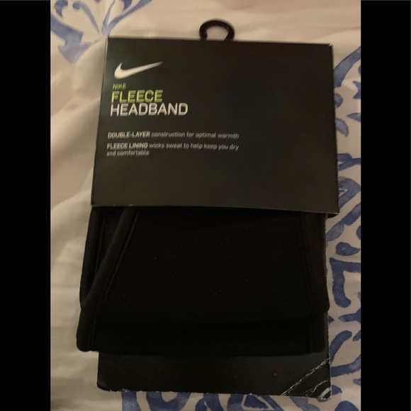 Nike Other - Nike fleece headband black NWT unisex